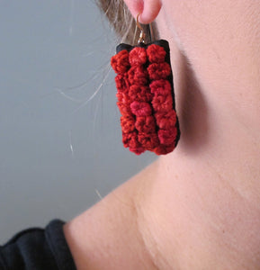 42 roses / embroidered earrings