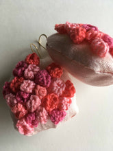 Load image into Gallery viewer, bouquet / embroidered earrings