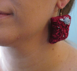 wine cellar / embroidered earrings