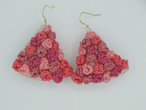 flower tumble / embroidered earrings