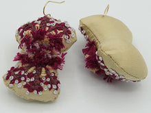 Load image into Gallery viewer, potpourri / embroidered earrings
